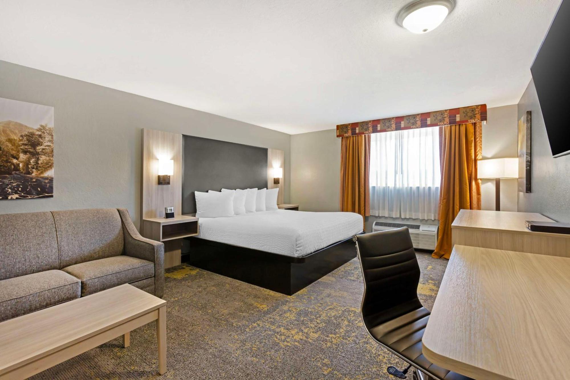 Best Western Plus Weston Inn Logan Exterior photo